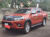 Bán Toyota Hilux sản xuất 2016, màu đỏ, xe nhập, số sàn