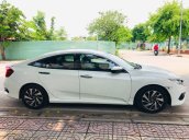 Bán Honda Civic sản xuất năm 2018, màu trắng, nhập khẩu