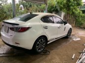 Bán Mazda 2 sản xuất 2015, màu trắng, nhập khẩu nguyên chiếc, 365 triệu