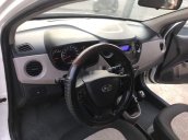 Bán Hyundai Grand i10 2015, màu trắng, nhập khẩu, số sàn, giá tốt