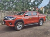 Bán Toyota Hilux sản xuất 2016, màu đỏ, xe nhập, số sàn