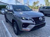 Cần bán Toyota Fortuner 2020, màu xám