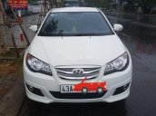 Cần bán xe Hyundai Avante năm sản xuất 2016, màu trắng