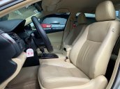 Cần bán lại xe Toyota Camry 2.0E 2017, giá chỉ 846 triệu