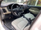 Cần bán gấp Kia Rio đời 2015, màu trắng, xe nhập 