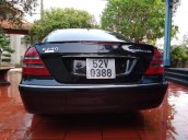 Chính chủ cần bán Mercedes Mercedes-Benz E240 một chủ từ đầu, màu đen, đời 2002 còn mới, giá tốt