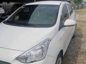 Cần bán gấp Hyundai Grand i10 Base năm sản xuất 2018, màu trắng còn mới