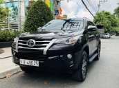 Chính chủ cần bán gấp Toyota Fortuner 2017, số sàn, giá mềm