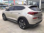 Bán ô tô Hyundai Tucson 1.6 Turbo 2020, màu vàng số tự động