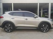 Bán ô tô Hyundai Tucson 1.6 Turbo 2020, màu vàng số tự động