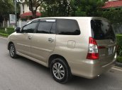 Chính chủ tôi cần bán Toyota Innova 2.0E 2015 số sàn, màu vàng cát