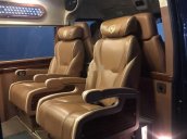 Bán Ford Transit Limousine sản xuất năm 2016, màu đen, giấy tờ đầy đủ