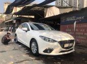 Cần bán xe Mazda 3 đời 2015, màu trắng, giá chỉ 485 triệu