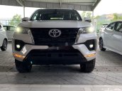 Cần bán Toyota Fortuner sản xuất 2020, màu trắng