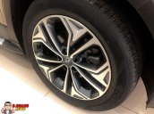 Bán Hyundai Santa Fe sản xuất 2019, màu vàng cát, máy xăng, BSTP