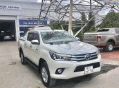 Bán Toyota Hilux 2.8L 4X4 AT năm 2017, màu trắng, xe nhập số tự động, giá 719tr