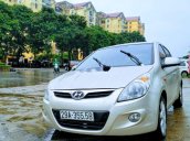 Cần bán xe Hyundai i20 đời 2011, màu bạc, xe nhập