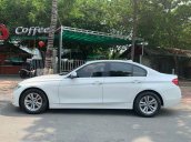 Bán BMW 320i đời 2015, màu trắng, nhập khẩu 