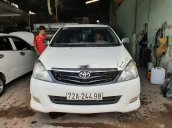 Cần bán gấp Toyota Innova năm sản xuất 2010 còn mới