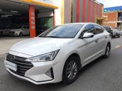 Cần bán gấp Hyundai Elantra 1.6MT sản xuất 2019, màu trắng đẹp như mới