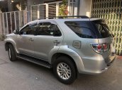 Bán Toyota Fortuner sản xuất năm 2014, màu bạc 