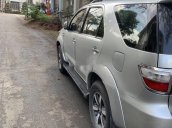 Cần bán xe Toyota Fortuner 2.7AT năm 2009, màu bạc xe gia đình