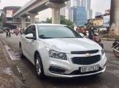 Cần bán xe Chevrolet Cruze 2018, màu trắng