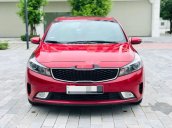 Cần bán gấp Kia Cerato sản xuất 2017, màu đỏ, giá 558tr