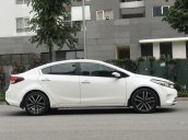 Cần bán xe Kia Cerato đời 2016, màu trắng, giá tốt