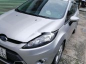 Cần bán xe Ford Fiesta số tự động năm 2012, xe chính chủ sử dụng, còn mới, động cơ ổn định