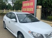 Bán Hyundai Avante năm 2014, màu trắng, xe nhập xe gia đình