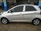 Cần bán gấp Hyundai Grand i10 năm sản xuất 2014, màu bạc, giá tốt