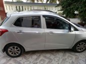 Cần bán gấp Hyundai Grand i10 năm sản xuất 2014, màu bạc, giá tốt