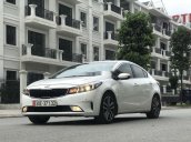 Cần bán xe Kia Cerato đời 2016, màu trắng, giá tốt