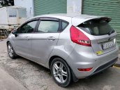 Cần bán xe Ford Fiesta số tự động năm 2012, xe chính chủ sử dụng, còn mới, động cơ ổn định