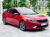 Cần bán gấp Kia Cerato sản xuất 2017, màu đỏ, giá 558tr