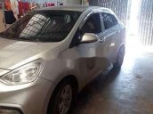 Bán Hyundai Grand i10 đời 2017, màu bạc, xe nhập xe gia đình, giá 280tr