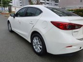 Gia đình bán xe Mazda 3 trắng, mua T3.2019, đi 18.200 km, giá 610 triệu