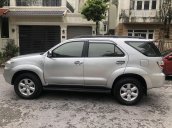 Gia Hưng Auto bán xe Toyota Fortuner 2.5G máy dầu, màu bạc SX 2009