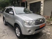 Gia Hưng Auto bán xe Toyota Fortuner 2.5G máy dầu, màu bạc SX 2009