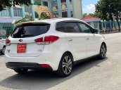 Bán xe Kia Rondo sản xuất năm 2016, màu trắng còn mới