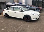 Ford Focus Trend 1.5L 4D 2017 sedan, màu trắng