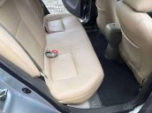 Cần bán Toyota Vios 1.5 E năm sản xuất 2010, màu bạc  