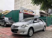 Cần bán Toyota Vios 1.5 E năm sản xuất 2010, màu bạc  