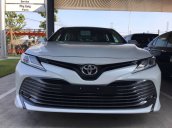 Cần bán xe Toyota Camry 2.5Q đời 2020, màu trắng, xe nhập