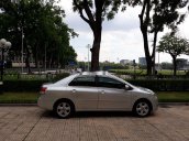 Cần bán lại xe Toyota Vios đời 2008, màu bạc 
