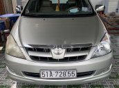 Xe Toyota Innova năm sản xuất 2007, màu bạc xe gia đình