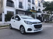 Cần bán gấp Chevrolet Spark đời 2018, màu trắng, rất mới, đi chuẩn 26.000 km