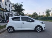 Cần bán gấp Chevrolet Spark đời 2018, màu trắng, rất mới, đi chuẩn 26.000 km