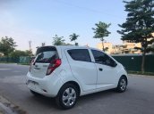 Cần bán gấp Chevrolet Spark đời 2018, màu trắng, rất mới, đi chuẩn 26.000 km